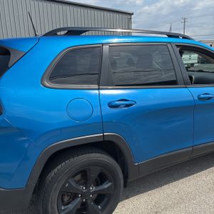 JEEP CHEROKEE LIMITED - 9