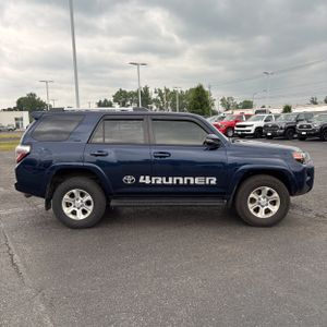 صورة 10 لـ 2020 Toyota 4RUNNER SR5 PREMIUM