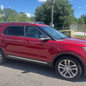 2016 FORD EXPLORER XLT thumbnail 13
