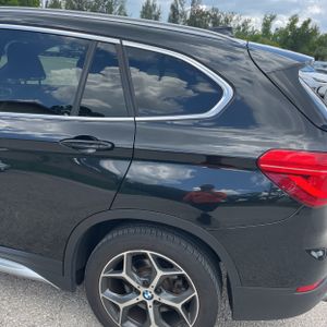 2017 BMW X1 XDRIVE28I — фото 6