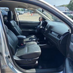 صورة مصغرة 33 لـ 2019 Mitsubishi OUTLANDER SEL