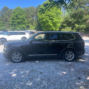 KIA TELLURIDE LX - 3