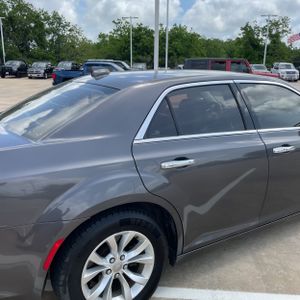 CHRYSLER 300 LIMITED - 9