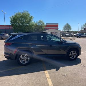 HYUNDAI TUCSON SEL - 10