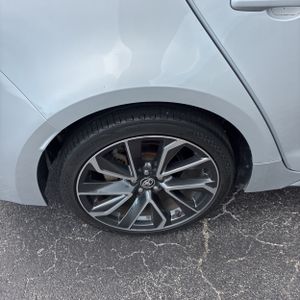 2020 Toyota COROLLA SE thumbnail 19