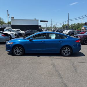 FORD FUSION SE - 3