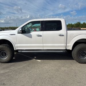 FORD F-150 LARIAT - 4
