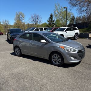 HYUNDAI ELANTRA - 10