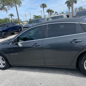 CHEVROLET MALIBU LS - 4