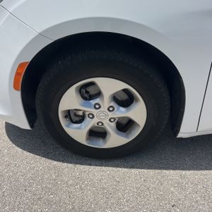 2020 Chrysler PACIFICA TOURING L — миниатюра 16