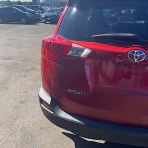2015 Toyota RAV4 LE 照片 23