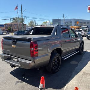 CHEVROLET AVALANCHE LT 1500 - 8