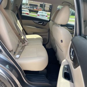 صورة مصغرة 33 لـ 2016 Nissan ROGUE SV