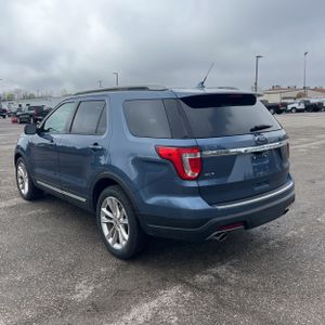 FORD EXPLORER XLT - 5