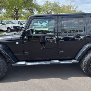 JEEP WRANGLER UNLIMITED ALTITUDE - 4