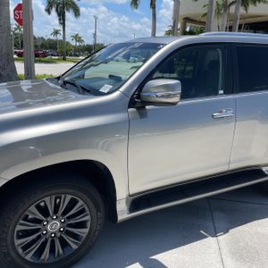 2023 Lexus GX 460 BASE — фото 2
