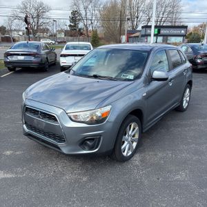 MITSUBISHI OUTLANDER SPORT ES - 1