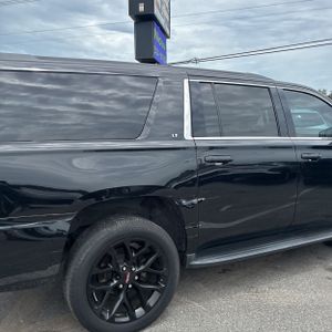 2019 Chevrolet SUBURBAN LT — фото 8