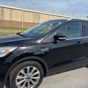 FORD ESCAPE TITANIUM - 2