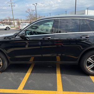 MERCEDES-BENZ GLC - 4