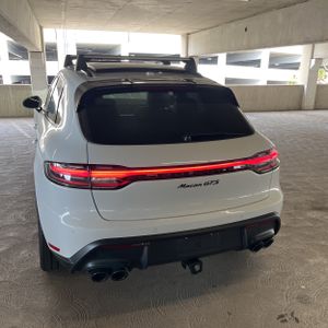 2025 Porsche MACAN GTS — фото 7