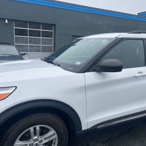 FORD EXPLORER XLT - 2