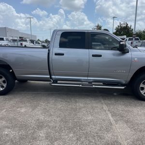 2024 RAM 3500 BIG HORN — миниатюра 11