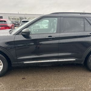 FORD EXPLORER XLT - 4