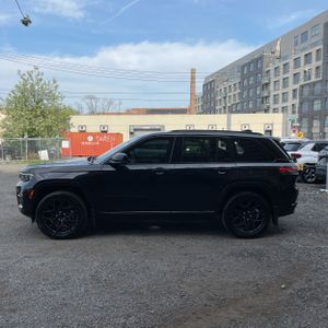 JEEP GRAND CHEROKEE SUMMIT RESERVE - 3