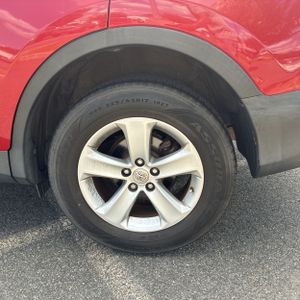 2013 Toyota RAV4 XLE — миниатюра 18