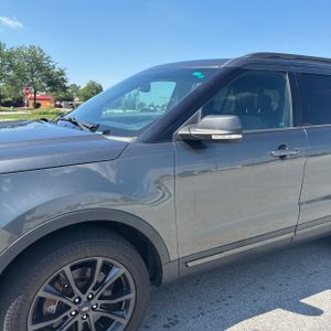 صورة 2 لـ 2017 FORD EXPLORER XLT