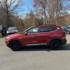 KIA SELTOS NIGHTFALL - 3