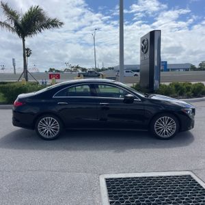 MERCEDES-BENZ CLA - 10