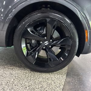 2017 Bentley BENTAYGA BASE — фото 20