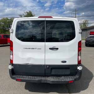 FORD TRANSIT 250 - 7