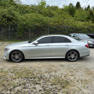 MERCEDES-BENZ E-CLASS - 3
