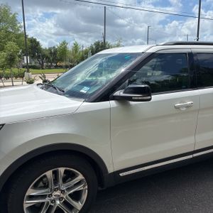 FORD EXPLORER XLT - 2