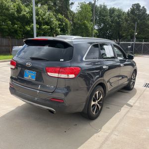 KIA SORENTO EX V6 - 8