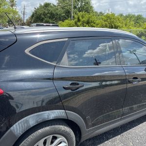 HYUNDAI TUCSON SE - 9