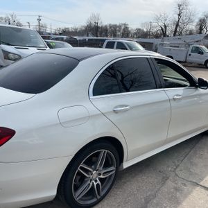 MERCEDES-BENZ E-CLASS - 9