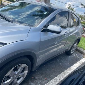 صورة 2 لـ 2022 Honda HR-V LX