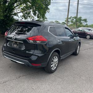 NISSAN ROGUE SV - 8