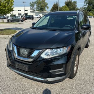 2017 Nissan ROGUE SV — фото 1