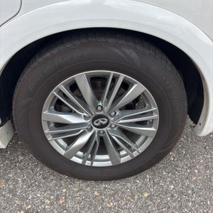صورة 18 لـ 2021 Infiniti QX80 LUXE