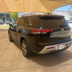 صورة 5 لـ 2023 Nissan PATHFINDER SL