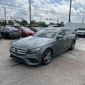 MERCEDES-BENZ E-CLASS - 1