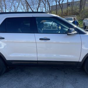 FORD EXPLORER SPORT - 9