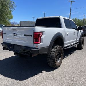FORD F-150 RAPTOR - 8