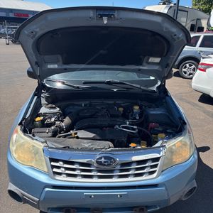 2011 Subaru FORESTER 2.5X — миниатюра 41