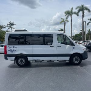 صورة 10 لـ 2024 Mercedes-BENZ SPRINTER 2500